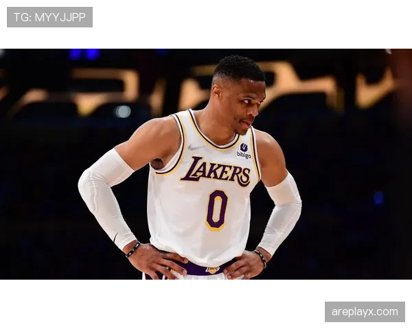 法兰克福再续欧联传奇:重温辉煌时刻引球迷热议 法兰克福再续欧联传奇:重温辉煌时刻引球迷热议