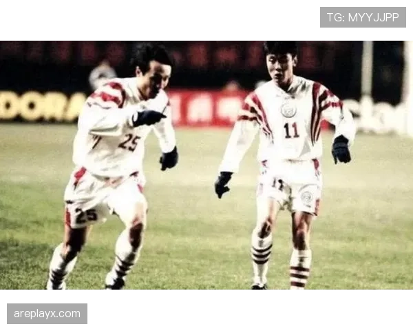 雷恩边路进攻势如破竹,力克强敌表现抢眼 雷恩边路进攻势如破竹,力克强敌表现抢眼