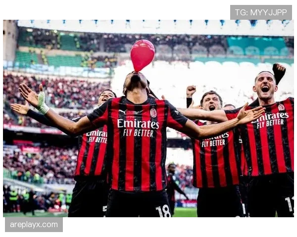 米兰球迷热情如火,状态回暖助球队迎战新赛季挑战 米兰球迷热情如火,状态回暖助球队迎战新赛季挑战