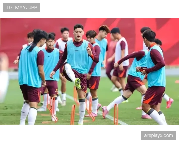 德甲劲旅签下新星前锋，出色表现引爆球迷热议