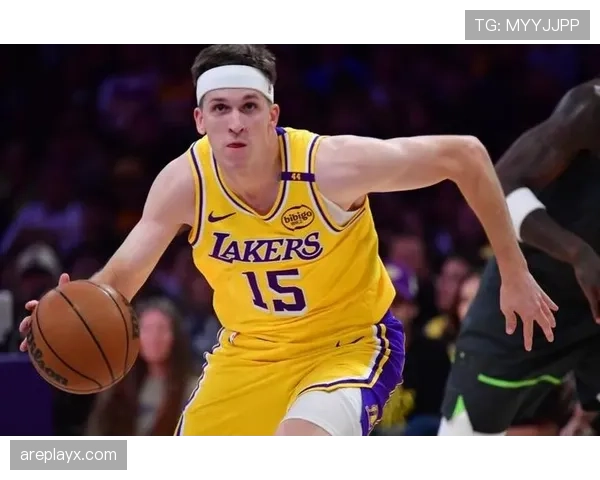 奥斯汀·里夫斯挡拆针对中锋造位较上季替补效率升高