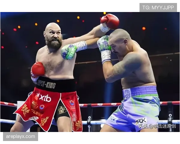 看泰森·富里晒早餐，桌上一堆摆设比我月租还值，活成传说也太让人无语了